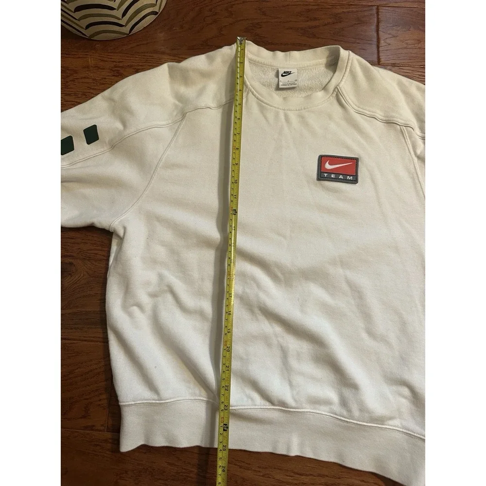Men's Nike Shoe Dog Grand Prix 2023 White Crewneck Pullover Sweatshirt Small